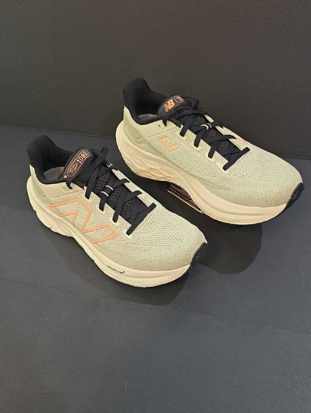 New Balance Fresh Foam 1080 Women's Running Shoes in Sage Size 8 - Picture 2 of 11